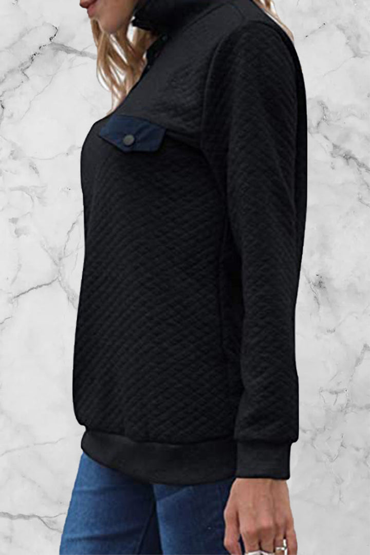 Stilla | Pullover med ensfarvet patchwork og rullekrave