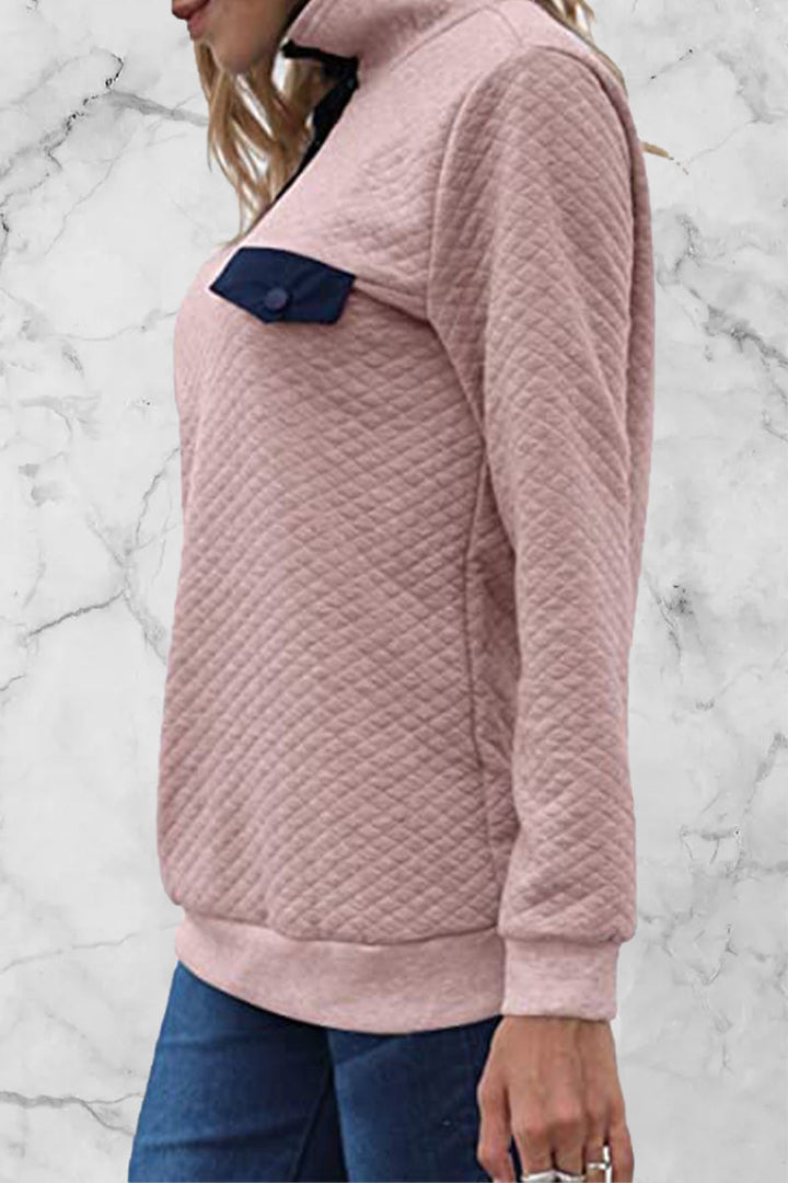 Stilla | Pullover med ensfarvet patchwork og rullekrave