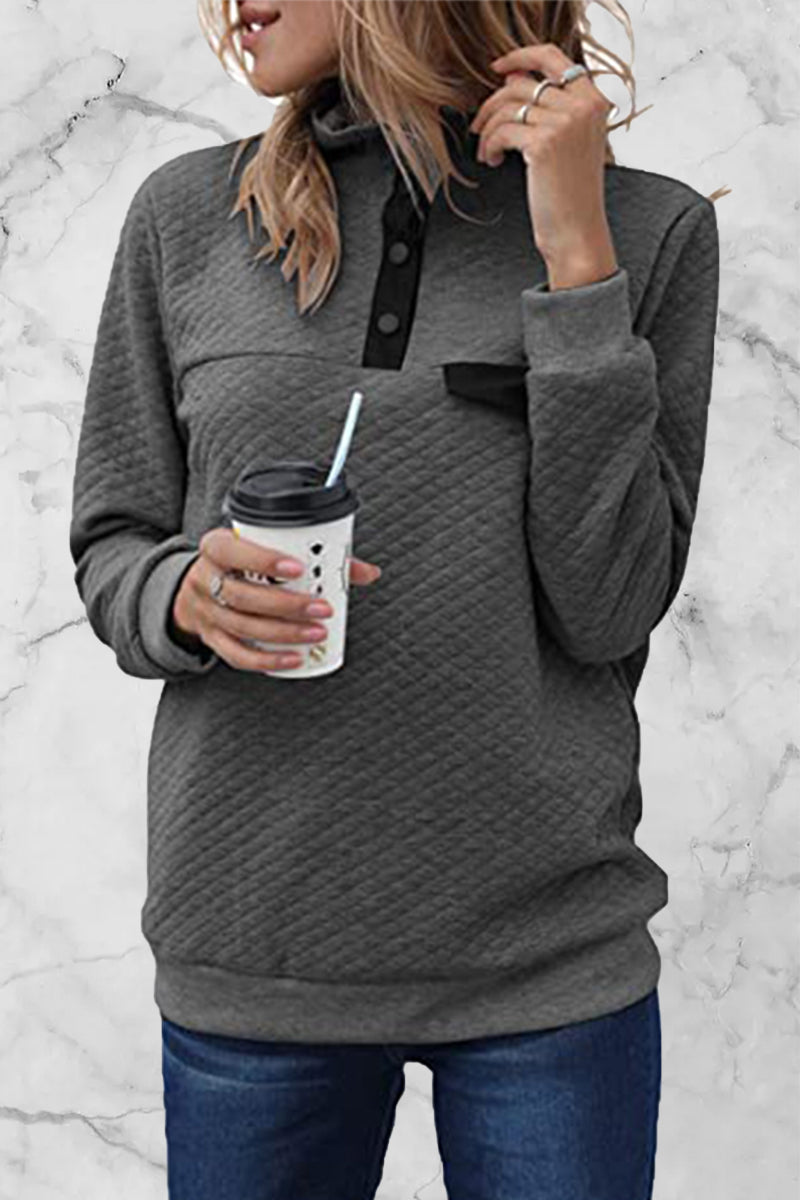Stilla | Pullover med ensfarvet patchwork og rullekrave