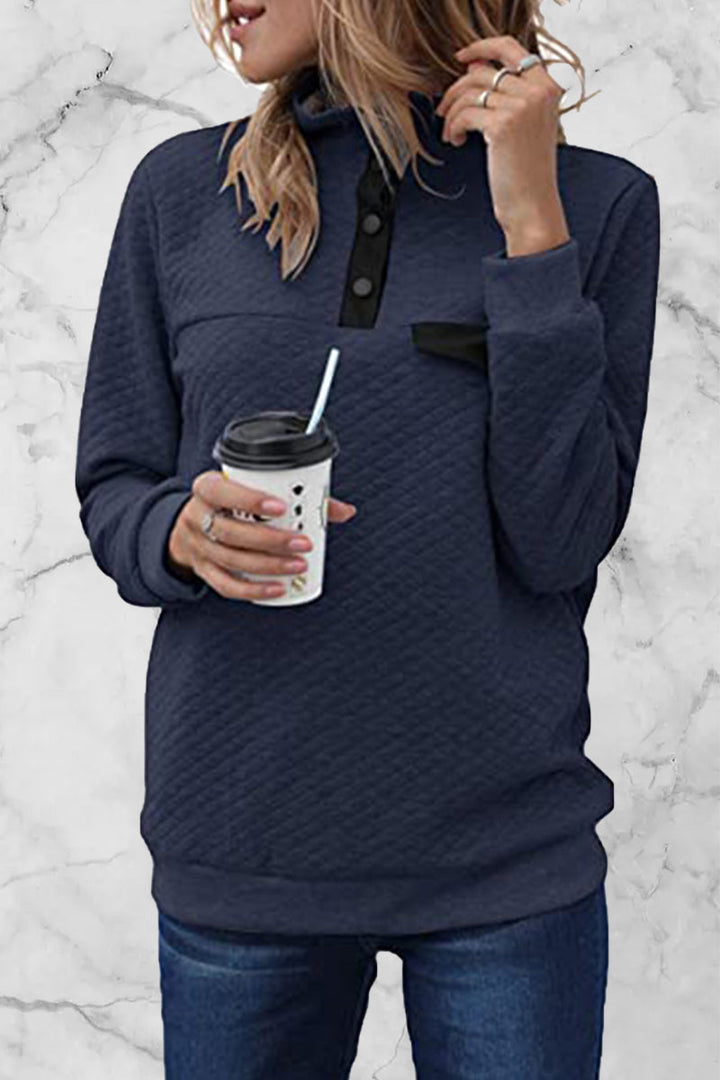Stilla | Pullover med ensfarvet patchwork og rullekrave
