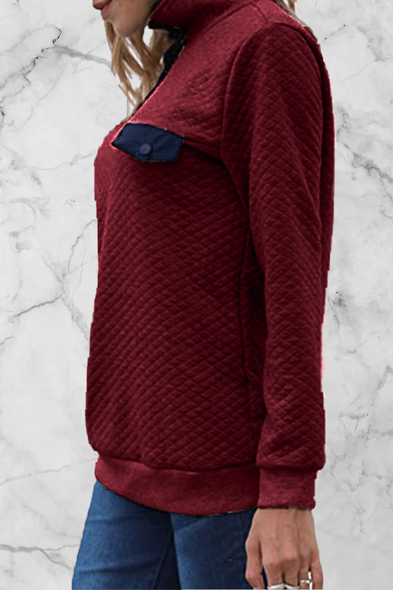Stilla | Pullover med ensfarvet patchwork og rullekrave