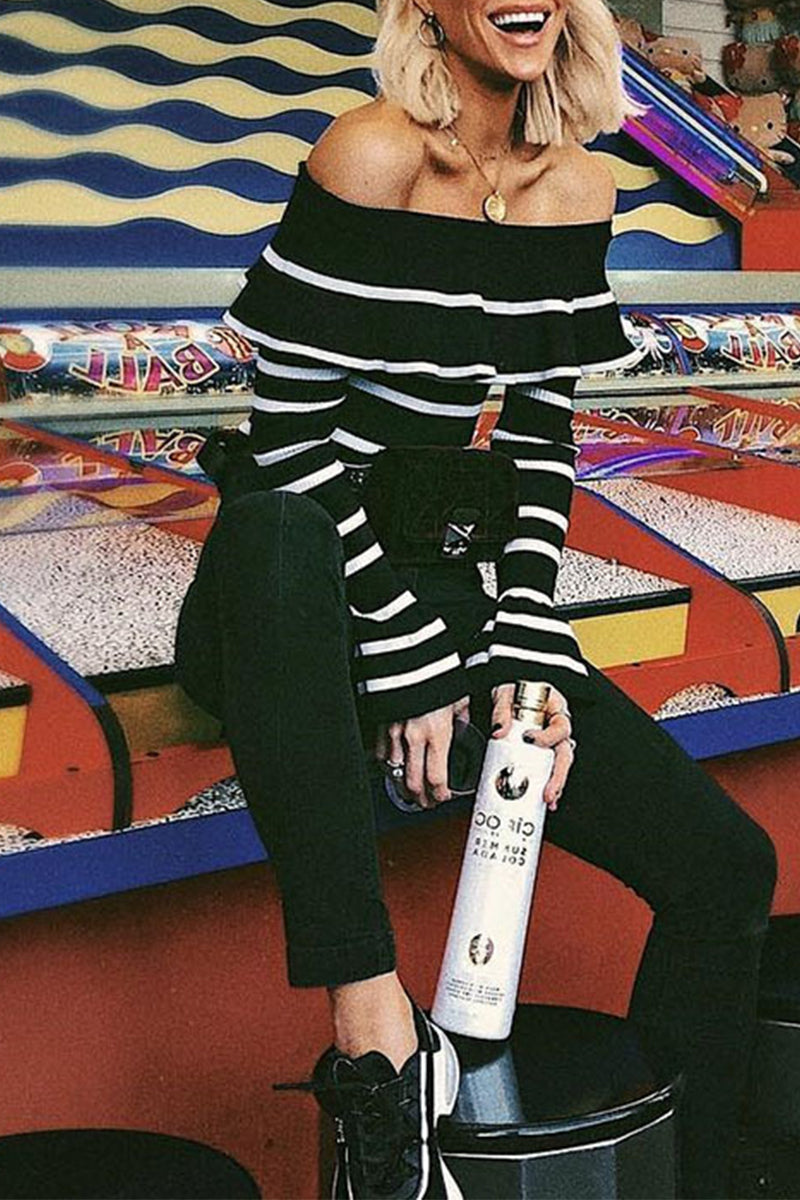Stilla | Street Daily Stribet Pullover Med Rynker og Off-Shoulder Udsparinger