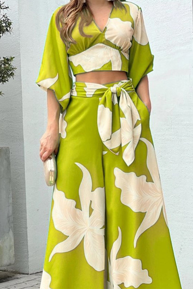 Stilla | Elegant Print Frenulum V-hals Halv Ærme to Stykker