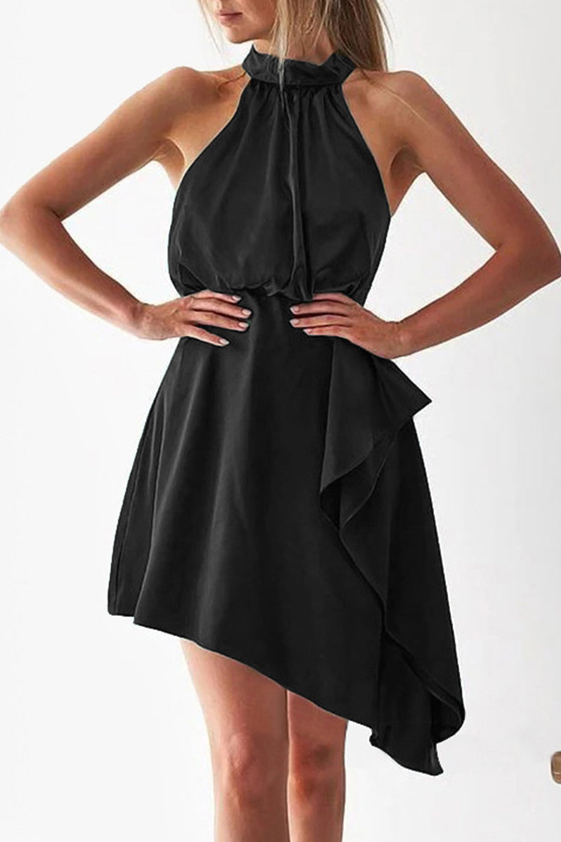 Stilla | Asymmetrisk Halterneck Kjole med Elegance