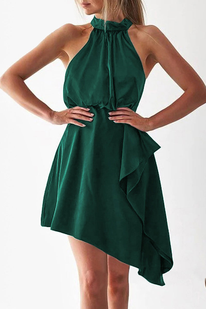 Stilla | Asymmetrisk Halterneck Kjole med Elegance