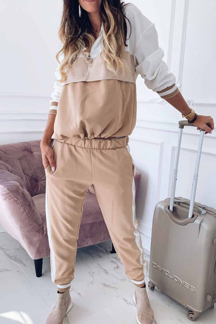 Stilla | Elegant To-delt Kjole Med Lange Ærmer i Ensfarvet Med Hætte og Krave