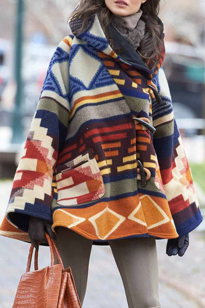 Stilla | Elegant Outdoor Tøj Med Geometrisk Tryk og Patchwork Hætte