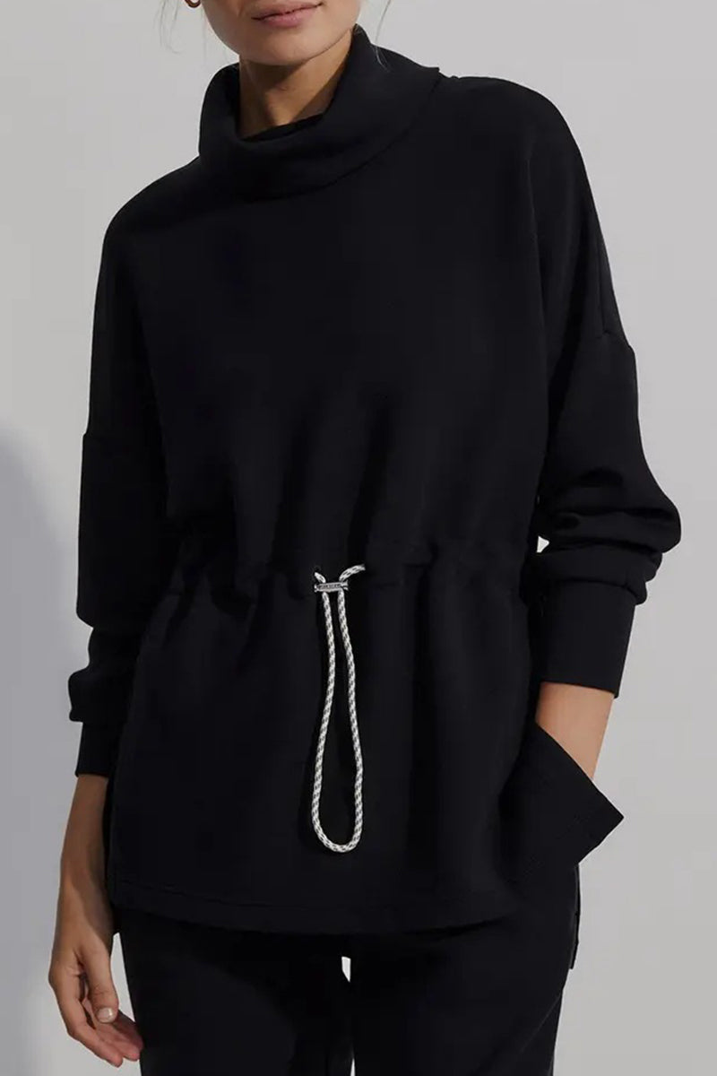 Stilla | Casual sweater med en ensfarvet høj hals og snøre