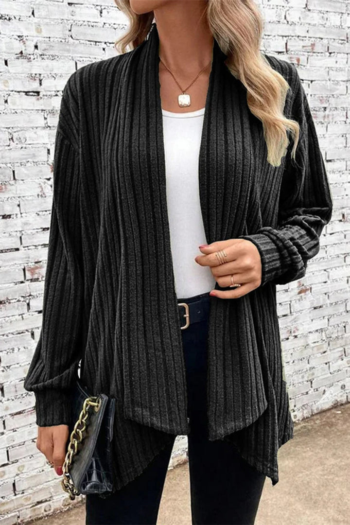 Stilla | Ensfarvet Løs Udendørs Beklædning Med Asymmetrisk Cardigan Krave