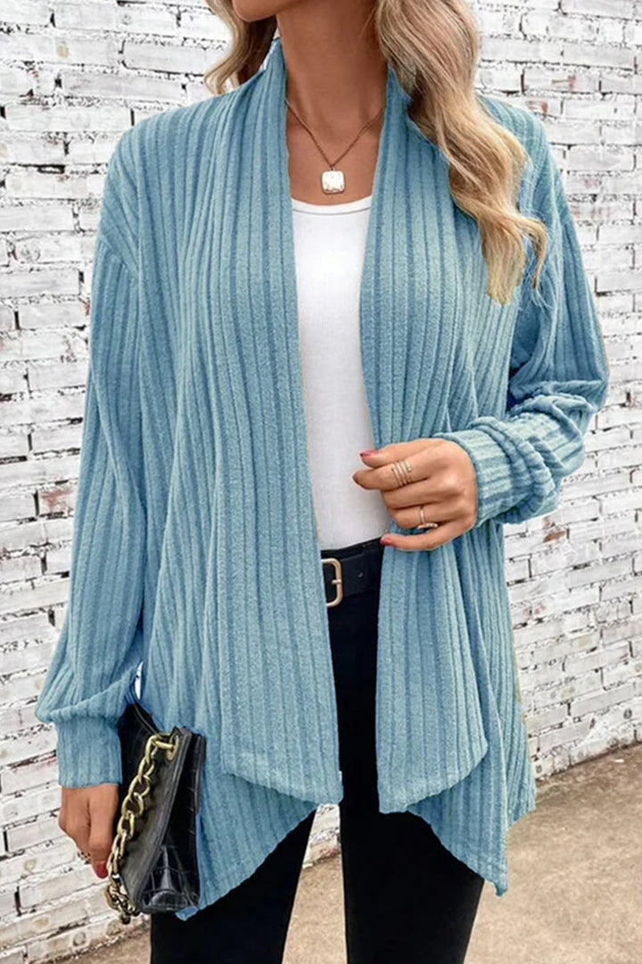 Stilla | Ensfarvet Løs Udendørs Beklædning Med Asymmetrisk Cardigan Krave