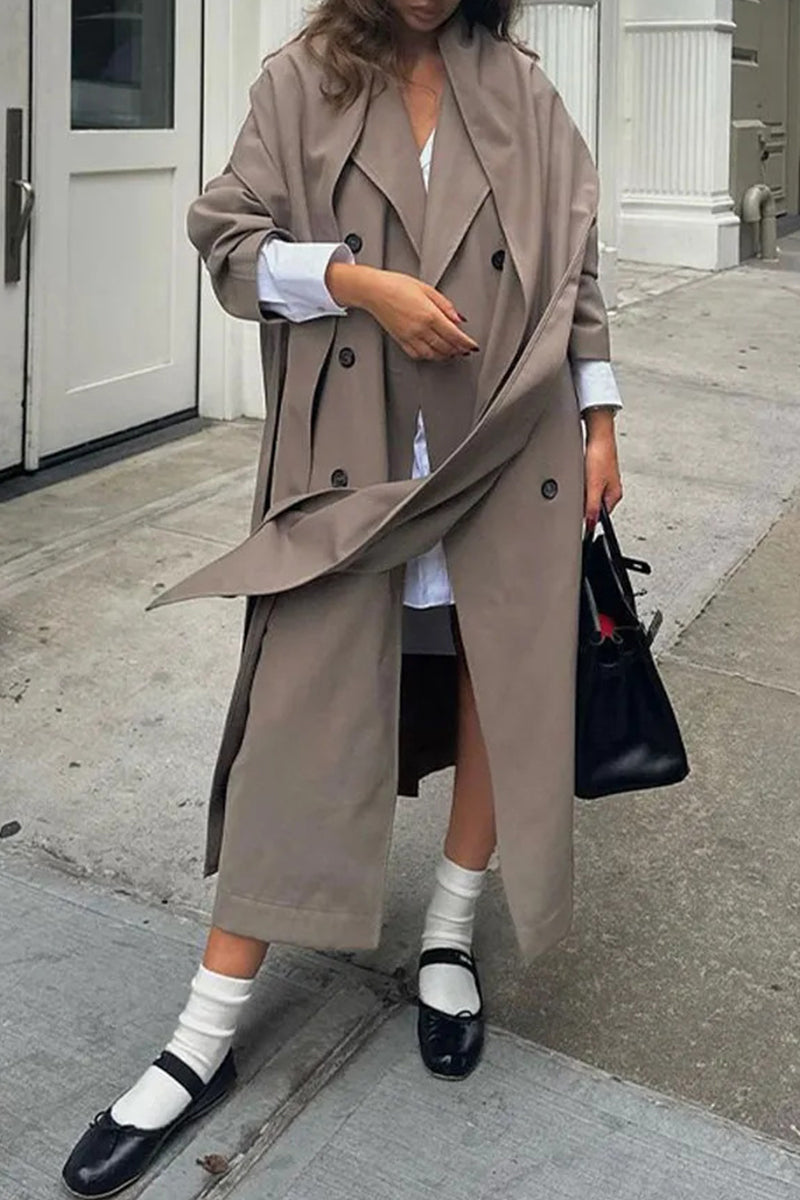 Stilla | Britisk Stil, Elegant og Robust Udendørs-tøj Med Skalkrage og Lommeåbning.