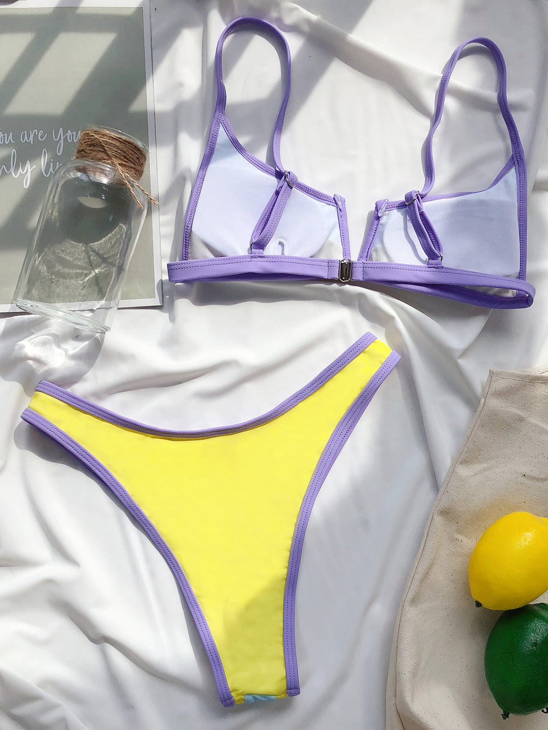Dame Triangel-Bikini med moderne snit og høj benudskæring Stilla