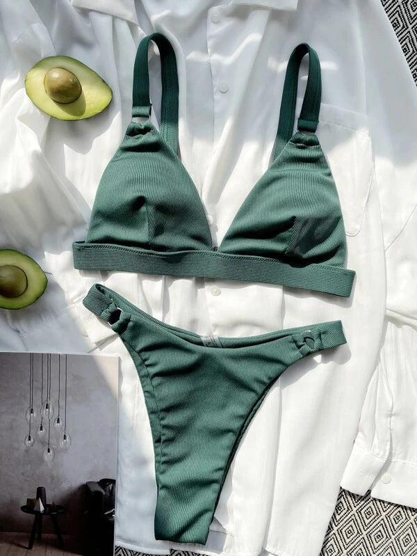 Stilla | Bikini Triangle Med Delta Wing Cups