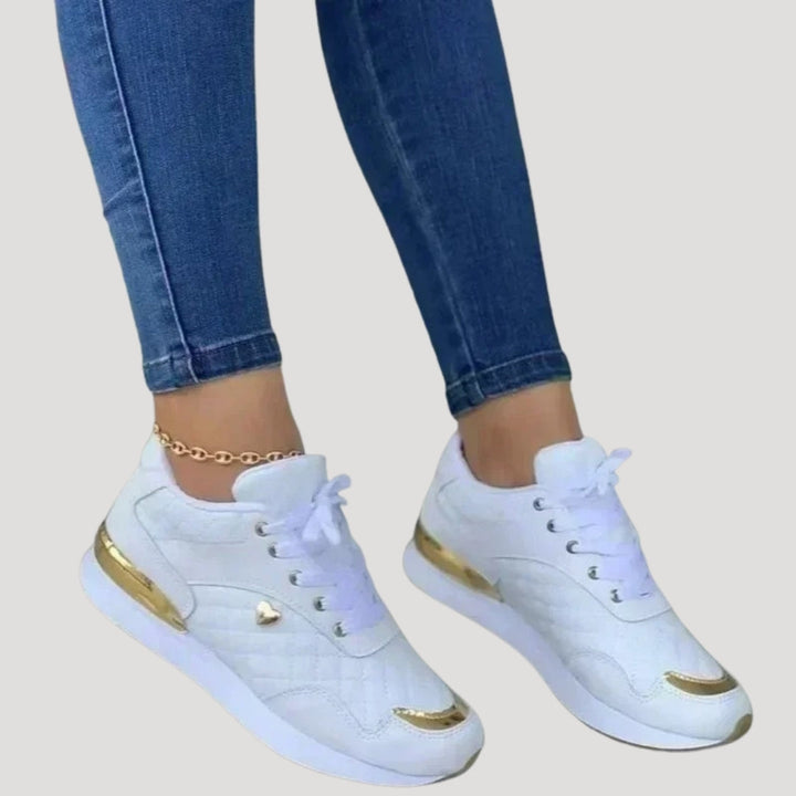 Stilla | Kvinder Stilfulde Metalliske Accent Sneakers