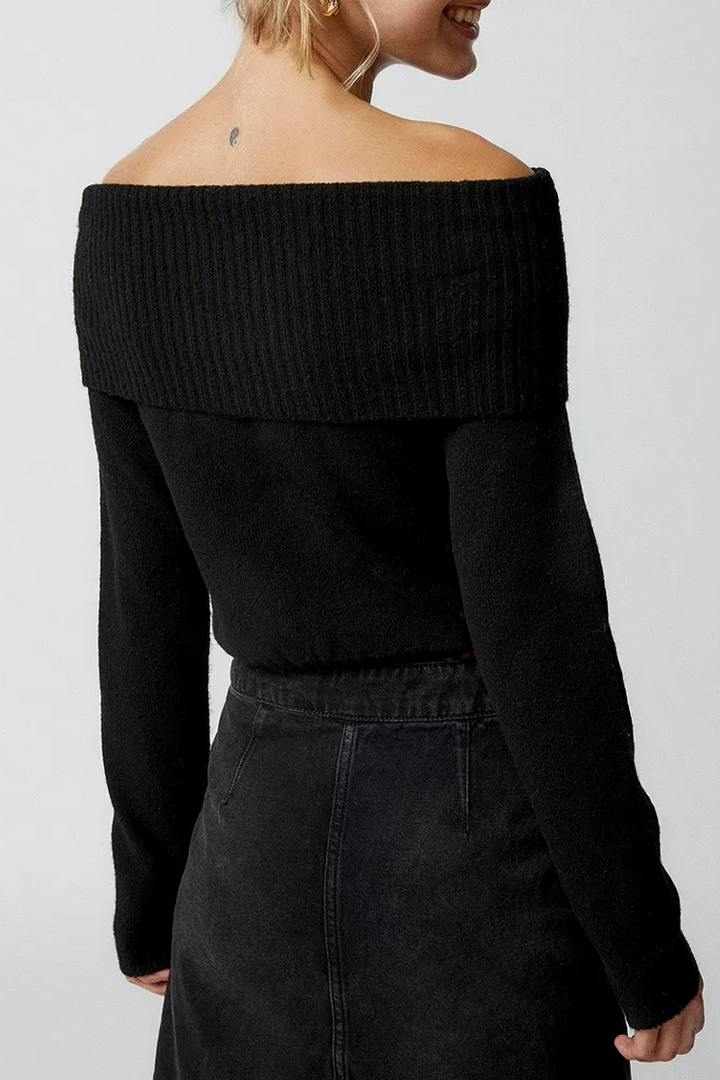 Stilla | Sexy Pullover, Ensfarvet, Med Skulderfri Form