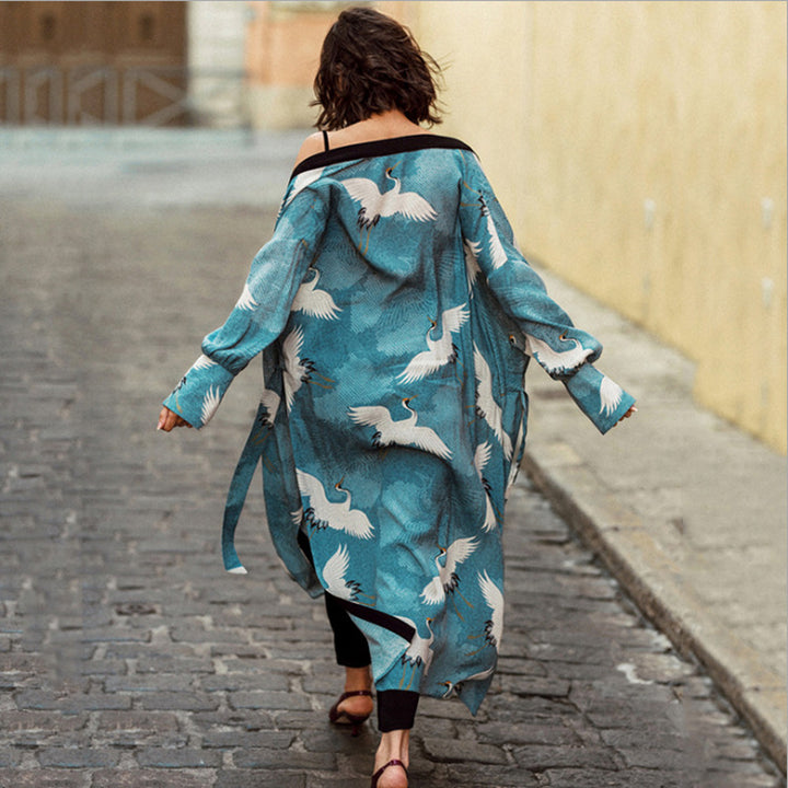 Dame Kaftan med elegant fuglemotiv og luftig pasform Stilla