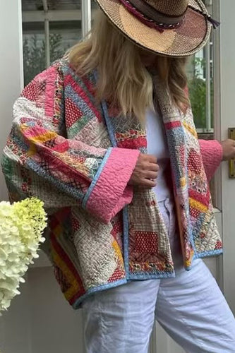 Stilla | Lækkert vintagemode ydertøj med geometrisk print og sjalkrave