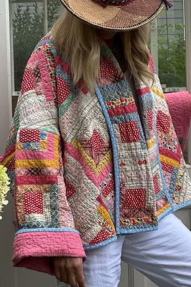 Stilla | Lækkert vintagemode ydertøj med geometrisk print og sjalkrave