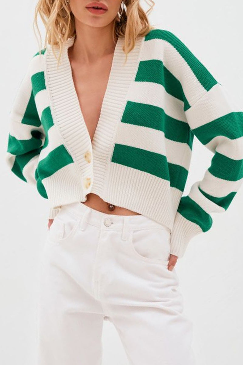 Stilla | Streetwear Overbeklædning Med Kontrastfarvet Stripet Stof og V-udskæring
