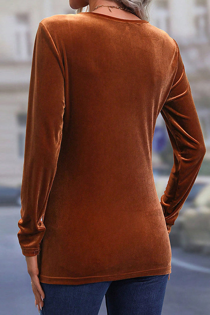 Stilla | Elegante Ensfarvede Asymmetrisk Overdele Med Slids og Rund Halsudskæring