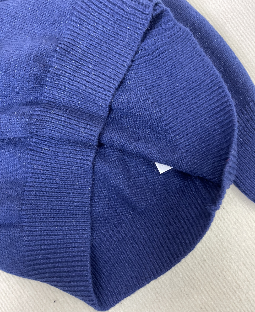 Stilla | Blauer Einfarbiger Pullover Mit Langen Ärmeln