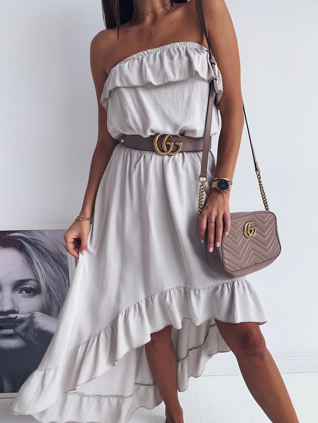 Dame Strapless Ruffle Midi Kjole Stilla