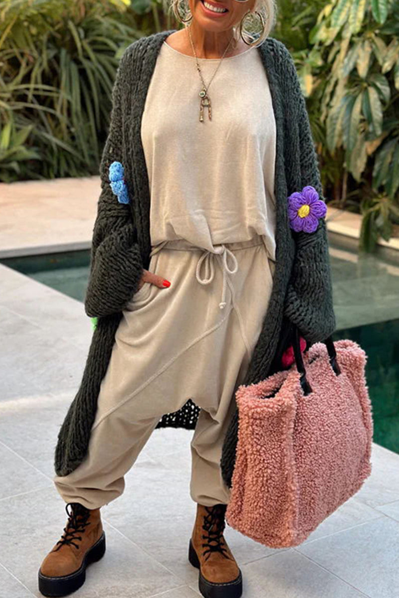 Stilla | Elegant og Enkel Cardigan Med Påsyet Krave Til Damer