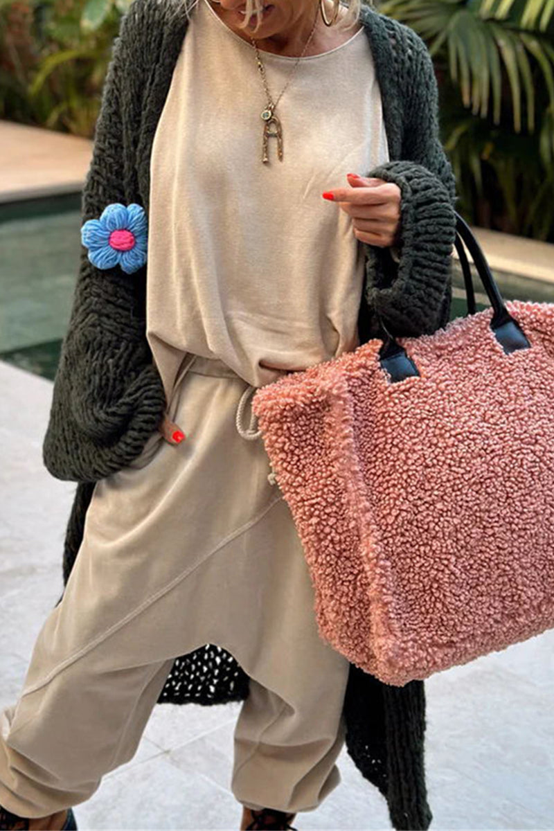 Stilla | Elegant og Enkel Cardigan Med Påsyet Krave Til Damer