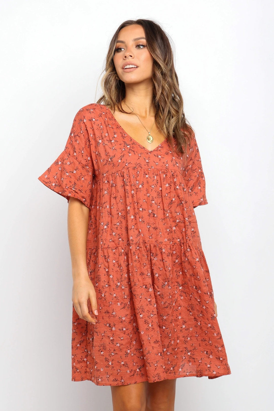 Feminint Floral Midi Kjole Stilla