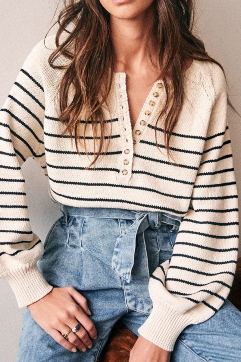 Stilla | Casual sweater med kontrasterende rund halsudskæring, vævet med stribet loop