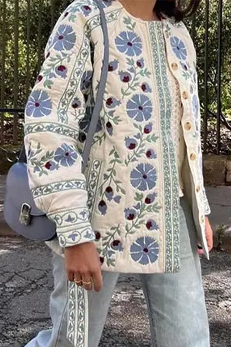 Stilla | Lækkert streetwear blomster udendørsbeklædning med snørebånd og rund hals patchwork
