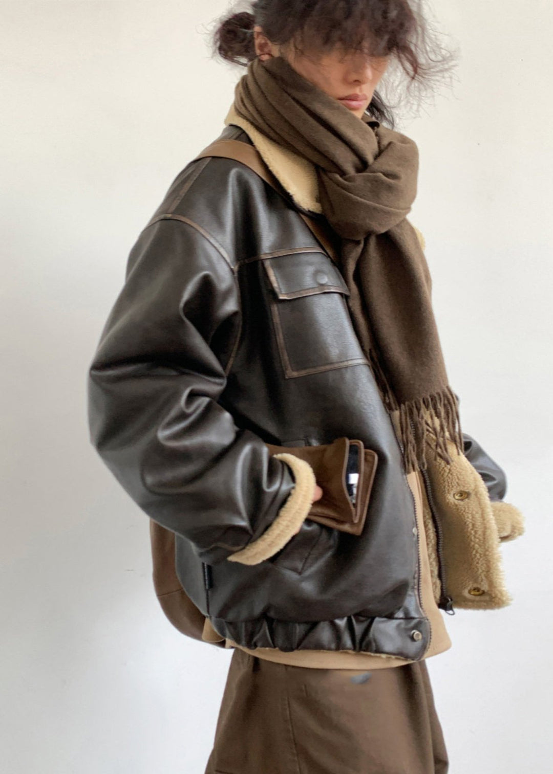 Stilla | Inspireret lammefleece-foret læderjakke – Unisex-stil
