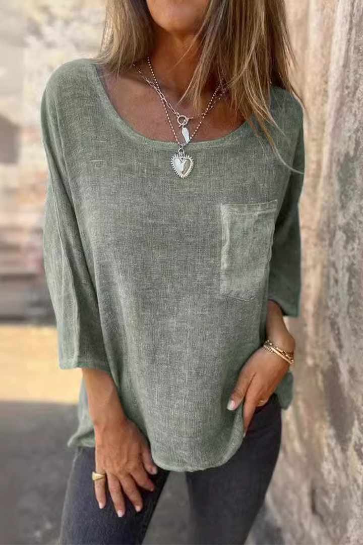 Stilla | Ensfarvede Lækre T-Shirts Med Rund Halsudskæring og Lomme