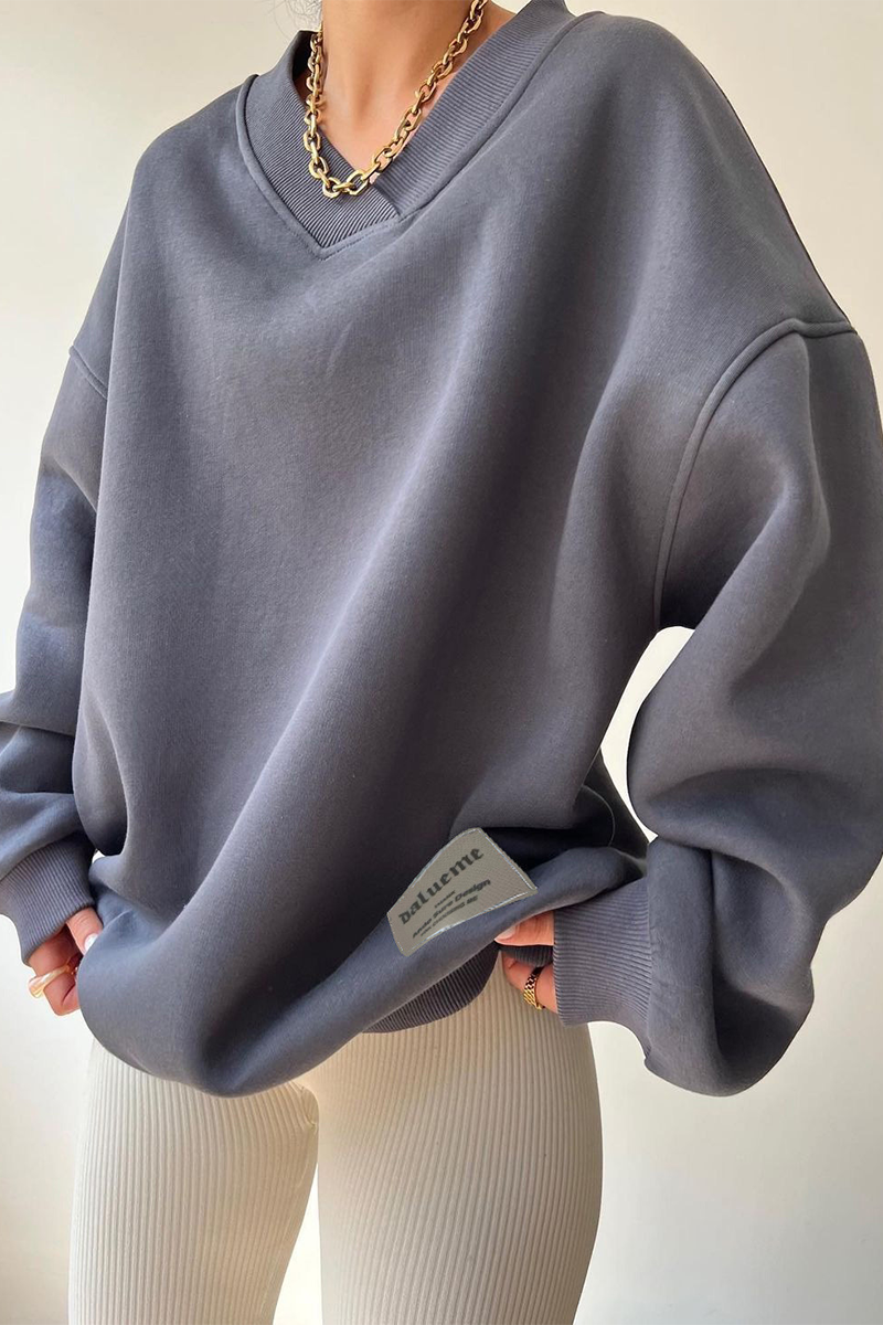 Stilla | Behagelig Hoodie Med V-Hals I Patchwork Stil Til Hverdagen