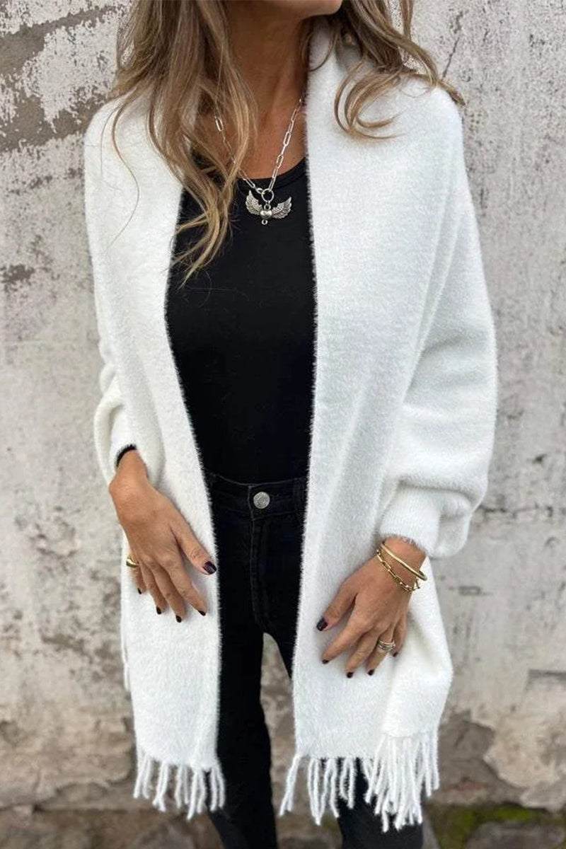 Stilla | Kold og hyggelig udendørs tøj med sjalkrave og frynse detaljer