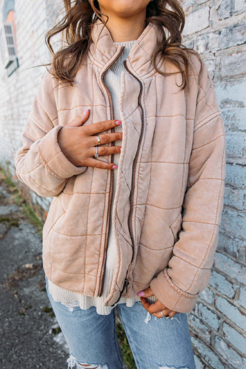 Stilla | Classy Patchwork Udetøj Med Lynlås og Ståkrave