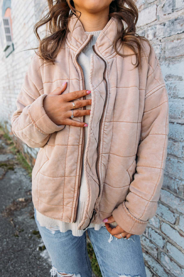 Stilla | Classy Patchwork Udetøj Med Lynlås og Ståkrave
