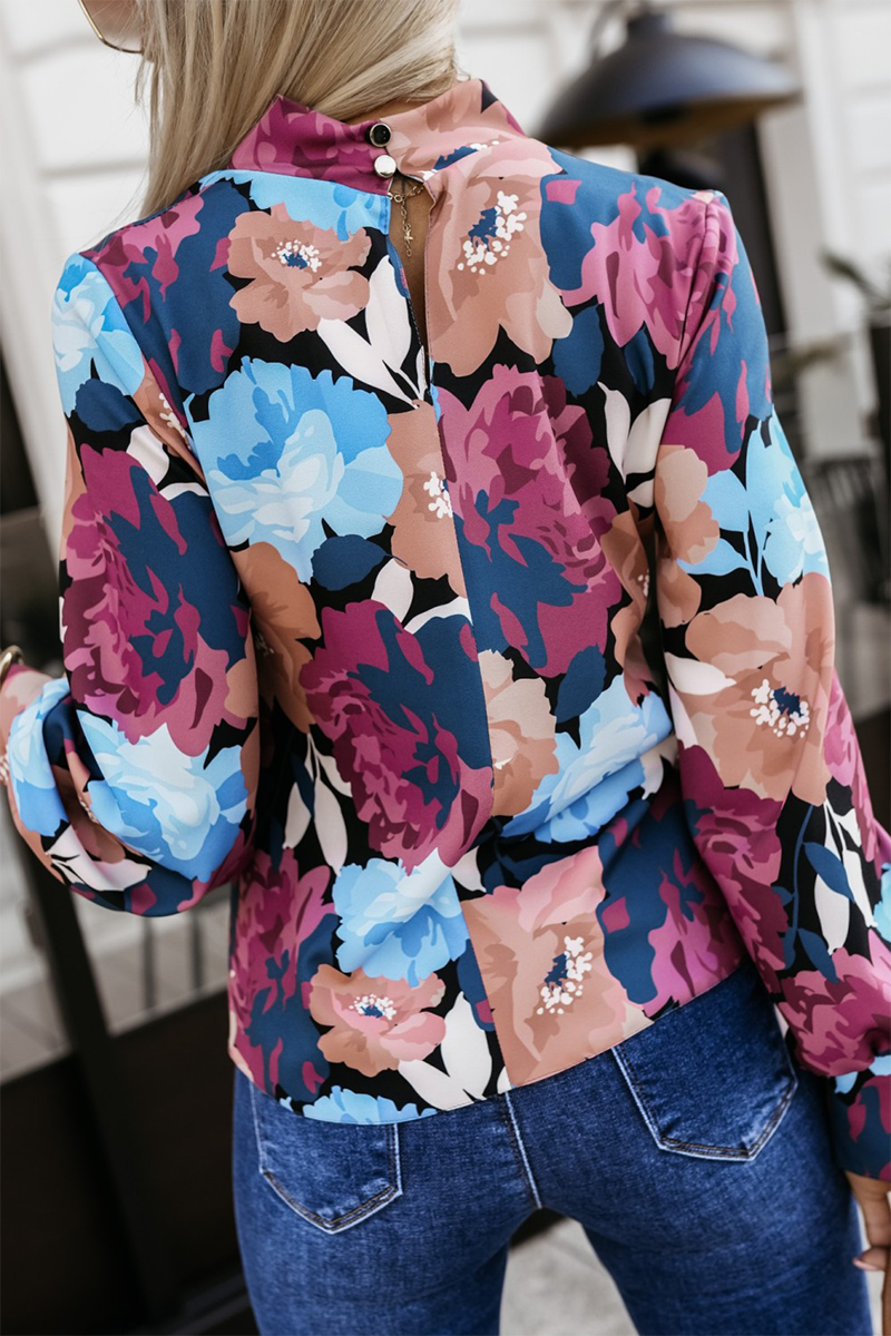 Stilla | Street Daily Overdel Med Rullekrave og Blomster
