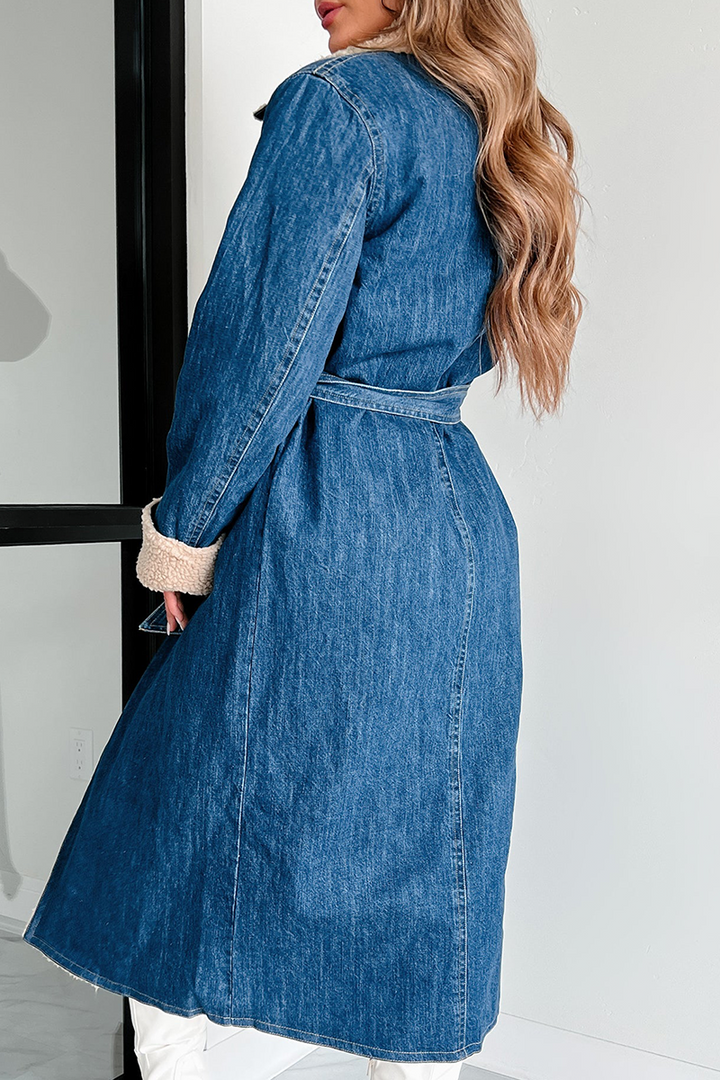 Stilla | Fritidstøj Med Gadedetalje, Snørebånd Og Omslået Krave I Patchwork Stil.
