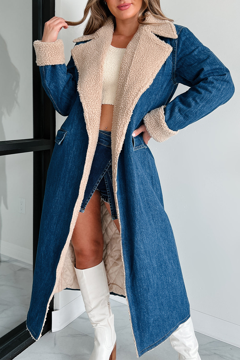 Stilla | Fritidstøj Med Gadedetalje, Snørebånd Og Omslået Krave I Patchwork Stil.