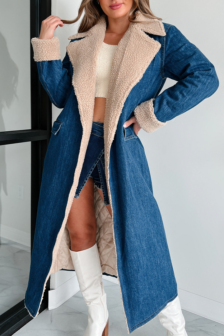 Stilla | Fritidstøj Med Gadedetalje, Snørebånd Og Omslået Krave I Patchwork Stil.