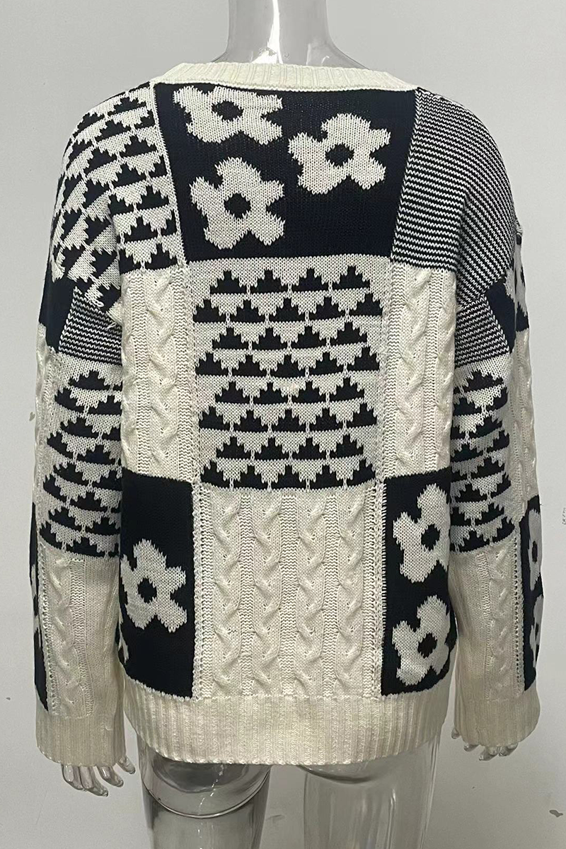 Stilla | Casual Rundhals Sweater Med Kontrastfarvet Blomstermønster