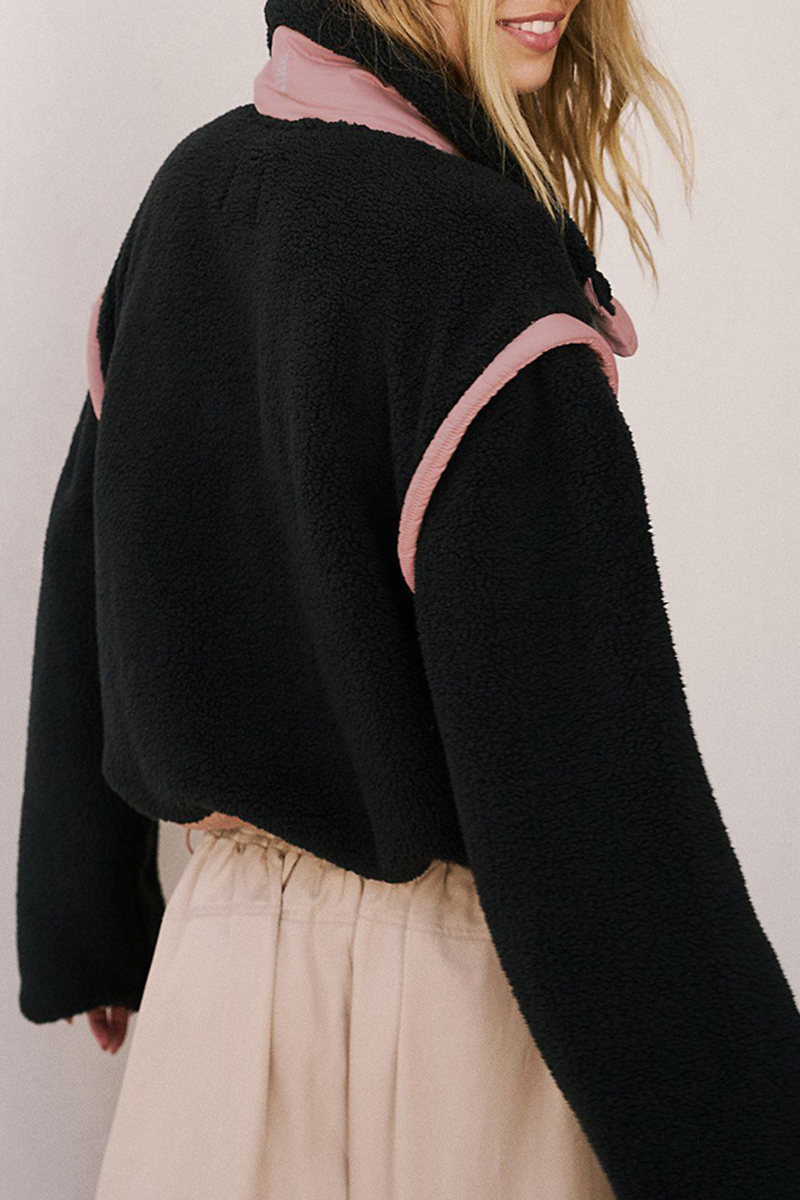 Stilla | Casual Patchwork Udedragt Med Lynlås og Kontrasterende Ståkrave