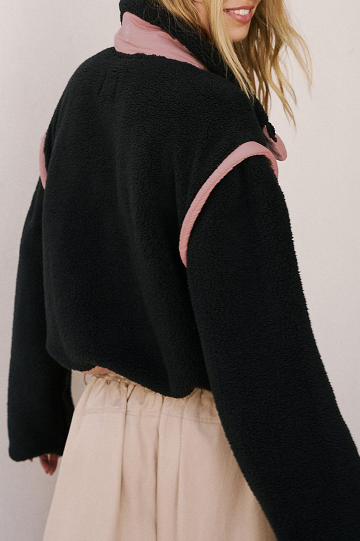 Stilla | Casual Patchwork Udedragt Med Lynlås og Kontrasterende Ståkrave
