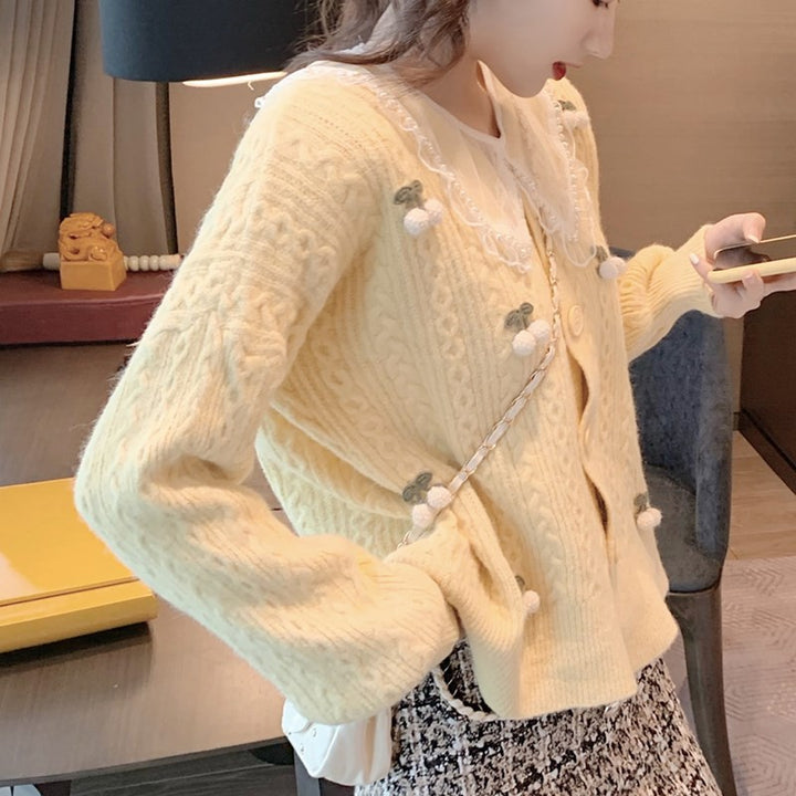 Femme Dekorativ Strikcardigan med Perler og Ornamenter Stilla