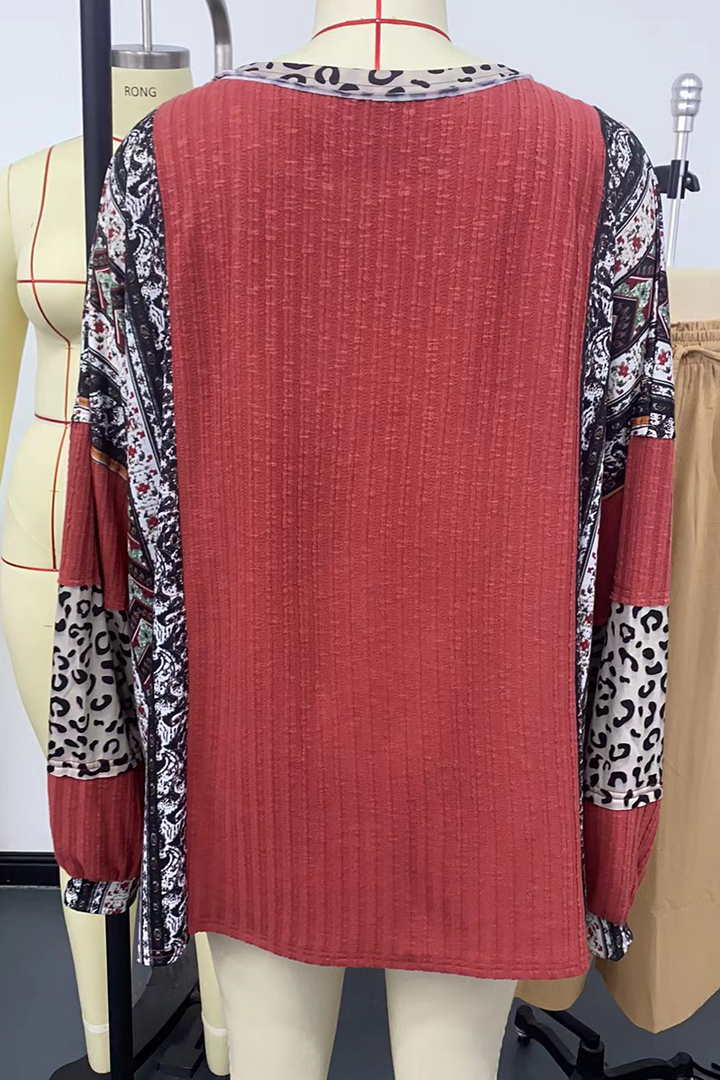 Stilla | Casual Rundhalstrøjer med striber og kontrast patchwork leopard
