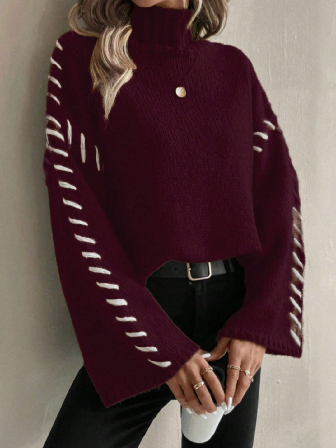Stilla | Dame Patchwork Strikpullover med Kontrasterende Farver og Høj Hals