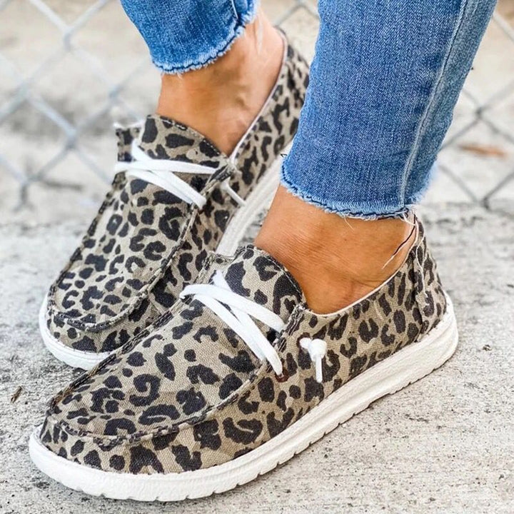 Dame fashionable Slip-On sneakers i struktureret materiale Stilla
