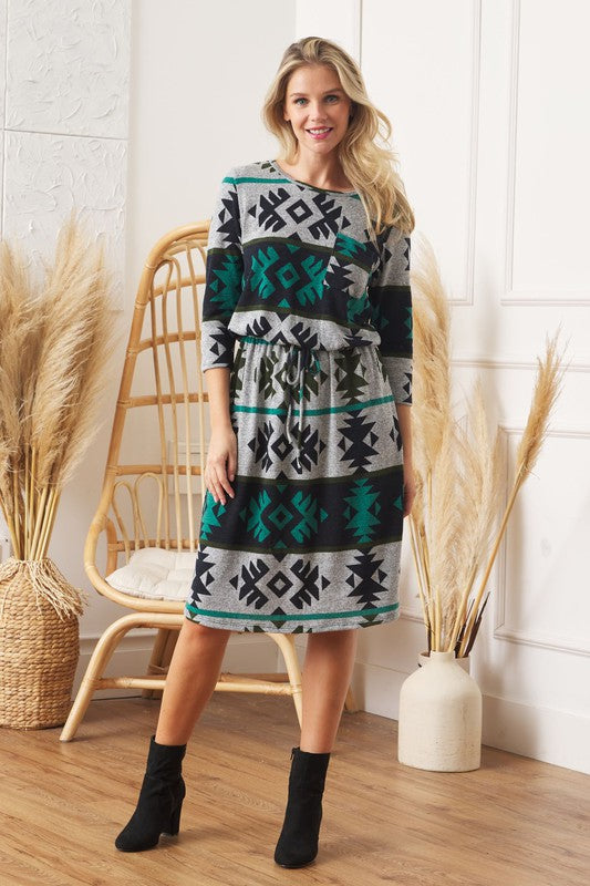 Stilla | Tribal Snor-bluse Midi Kjole