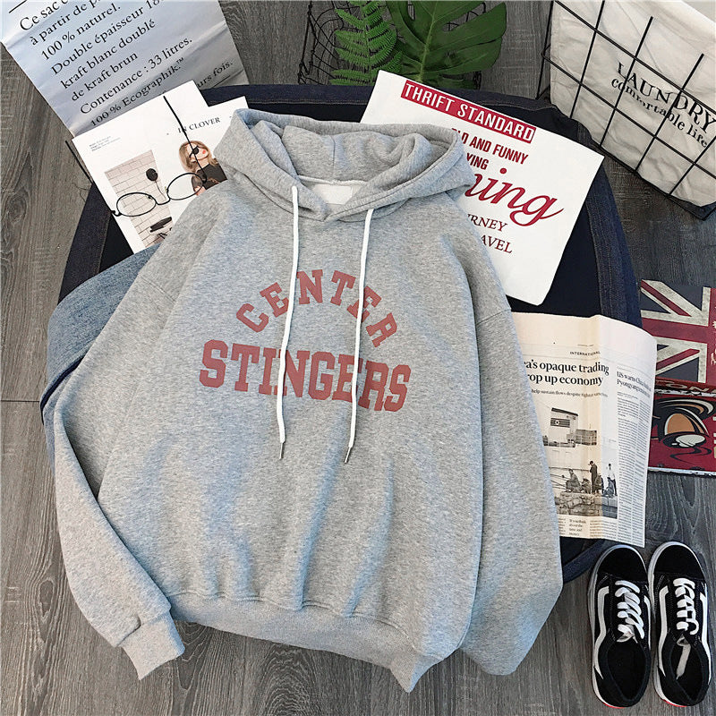 Femme grafik afslappet hoodie med rummelig kængurulomme Stilla
